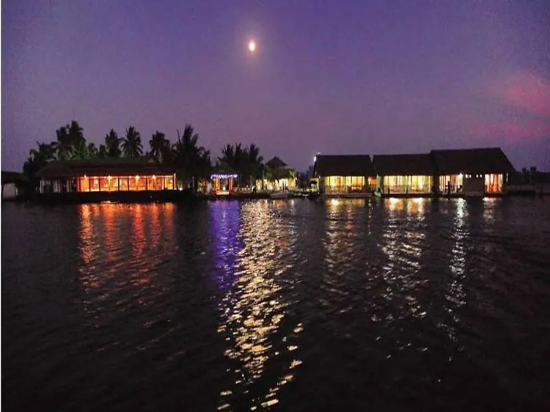 Pride Biznotel Emarald Island Alappuzha 3*,  India